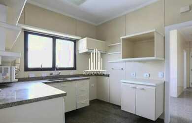 Imagem 10: Apartamento de 210m² com 4 Dormitórios, sendo 2 Suítes em Moema