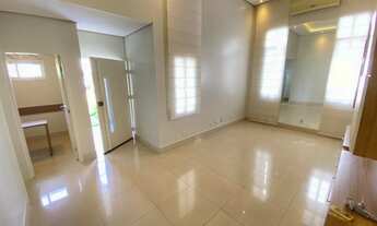 Imagem 2: Casa de condomínio térrea para venda possui 200 metros quadrados com 3 quartos