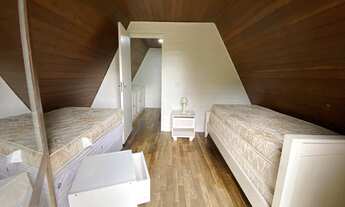 Imagem 4: Casa de condomínio sobrado para aluguel e venda possui 1100 metros quadrados com 5 quartos