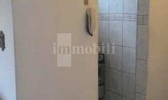 Imagem 7: DE FRENTE PARA A PRAÇA ROOSEVELT - APARTAMENTO BEM CONSERVADO - BANHEIRO COM BOX BLINDEX