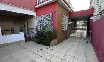 Imagem 2: Ótima casa em Vila Valqueire com possibilidade de construção de Comercio ou prédio