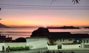 Imagem: FLORIANóPOLIS - Casa Padrão - Ribeirão