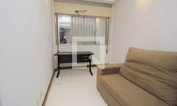 Imagem 2: Apartamento para Aluguel - Catete, 2 Quartos, 74 m2