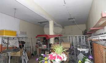 Imagem 3: Galpão fundos com de 140 M², possuindo 3 salas e banheiro