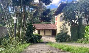 Imagem 3: Casa para aluguel possui 121 metros quadrados com 3 quartos em Albuquerque - Teresópolis