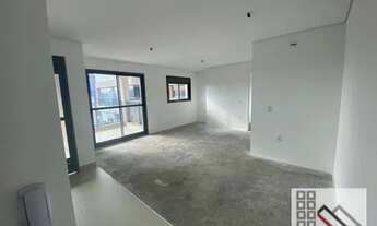 Imagem 1: Apartamento 2 Dormitórios (64m²), 1 Suíte, 1 Vaga, Terraço gourmet. A 200 metros da estaç