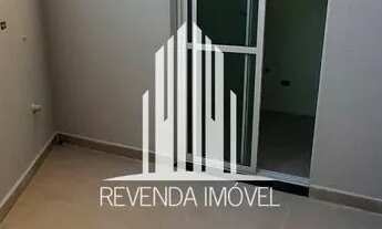 Imagem 7: Apartamento com elevador, 2 dormitórios e 2 quintais, com 1 vaga de garagem
