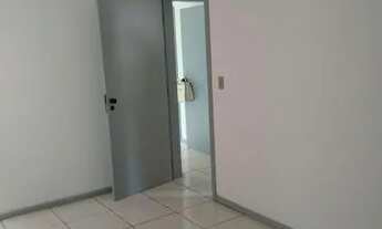 Imagem 3: Apartamento 01 dormitório, 01 vaga de garagem, piso cerâmico, cozinha e área de serviço in