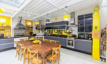 Imagem: Linda casa em condomínio fechado com 224