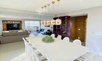 Imagem 2: Apartamento de Luxo com Vista Espetacular - Requinte e Conforto em um Espaço Amplo