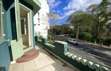 Imagem 7: Casa comercial com 4 salas e 1 vaga para locação no Centro de Nova Friburgo - RJ