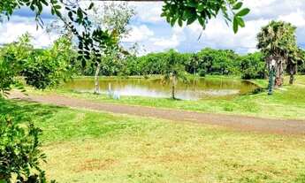 Imagem 2: Linda casa 3 dormit Próximo ao lindo Parque Ecológico, direito estud permuta carro, terren