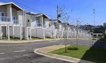 Imagem: Sobrado com 3 Dormitórios em Condomínio