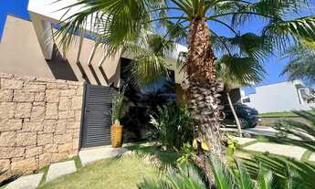 Imagem: Casa com 3 suítes à venda, 257 m² por