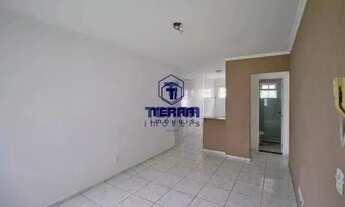 Imagem 2: Casa com 2 quartos ao lado da praça do Colubandê. Segurança e praticidade!