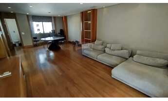 Imagem 4: Apartamento mobiliado para alugar, com 163m², 3 dormitórios (1 suíte ), cozinha e banheiro