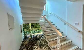 Imagem 4: Casa à venda no Cond. Greenville 1 , 5 suítes , 450m2 + piscina por 2MM