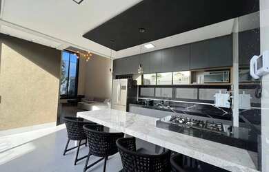 Imagem 2: CASA MOBILIADA ALTO PADRÃO 3 SUÍTES - VEREDAS DOS BURITIS Casa de Rua com 3 Quarto(s) e 4