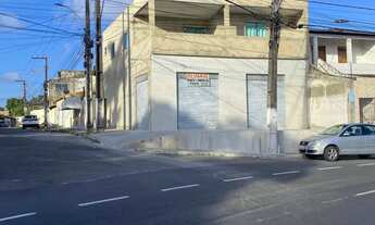 Imagem 2: Ponto comercial de esquina próximo à clínica , fórum e escola