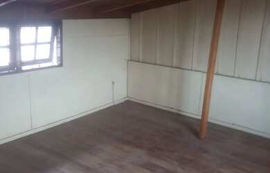 Imagem 7: Vendo casa de madeira bairro Guaíra leia anúncio