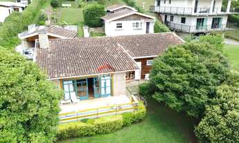 Imagem 5: Casa em Av. G Biagioni - Vila Porã - Campos do Jordão/SP