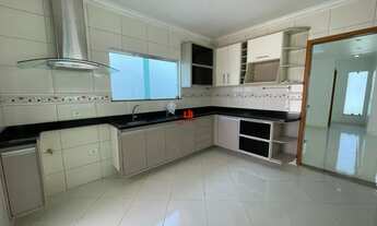 Imagem 6: Residencial Tapajós/ 03 Suítes/ Piscina/ Churrasqueira!