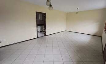 Imagem 3: Casa localizada semimobiliada no bairro Ilha da Figueira