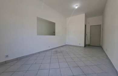 Imagem 2: Alugo Sala comercial com banheiro 25m² em excelente localidade próximo ao Shoping Sulacap