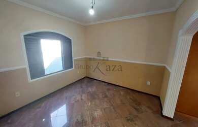 Imagem 6: Casa Sobrado - Bosque dos Eucaliptos - 5 Dormitórios - 325m²