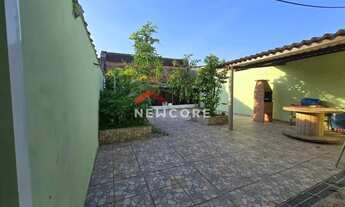 Imagem 7: Sobrado em Rua Cinquenta e Seis - Balneário Caraguava - Peruíbe/SP