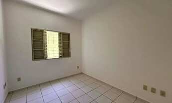 Imagem 7: Oportunidade, excelente casa térrea, perto do Shopping, 2 dorms, quintal, 2 vagas e mais.