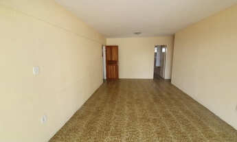 Imagem 5: Aluga-se apt grande e barato no central um por andar 4 quartos 3 banheiros