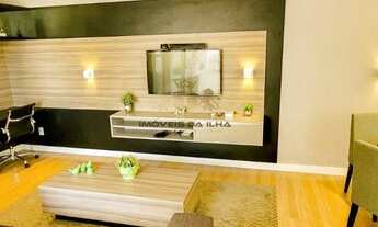 Imagem 2: Apartamento para Venda em Florianópolis, Abraão, 2 dormitórios, 1 suíte, 2 banheiros, 1 va