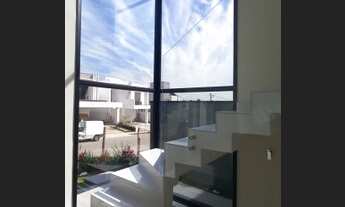 Imagem 5: Casa de condomínio para venda tem 220 metros quadrados com 3 quartos