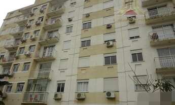 Imagem 2: Vendo apartamento de três dormitórios, com suíte e garagem próximo ao Barra Shopping em Po