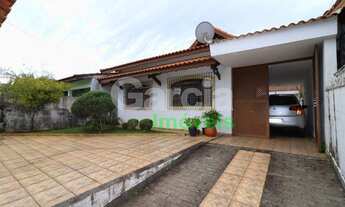 Imagem: Casa em Peruíbe, com 3 dormitórios e edícula