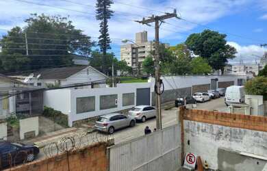 Imagem 2: Apartamento para venda tem 96 metros quadrados com 3 quartos em Capoeiras - Florianópolis