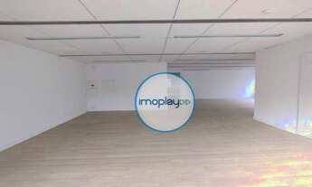 Imagem 5: Conjunto comercial com 130m² vão livre, com piso laminado, ar condicionado e 02 vagas de g