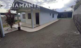 Imagem 2: Casa no Bairro Industrial a poucos metros do lago a Venda