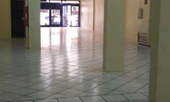 Imagem 6: BENTOALVES aluga loja térrea a poucos passos da Av. Júlio, 490m2, no Centro - Caxias do Su