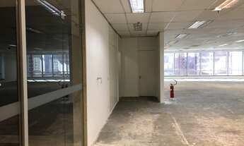 Imagem 2: BROOKLIN / BERRINI - MEIO ANDAR - 330 METROS