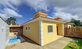 Imagem: Casa à venda com 2 quartos dentro de condomínio