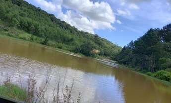 Imagem: Terreno a venda com 1000M² com lago para