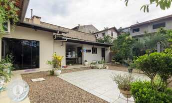 Imagem 5: Casa com 4 dormitórios à venda, 200 m² por R$ 750.000,00 - Velha Central - Blumenau/SC