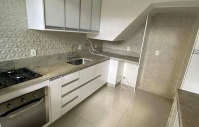 Imagem 3: Casa para venda com 160 metros quadrados com 3 quartos em Lagoa Redonda - Fortaleza - Cear