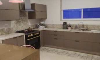 Imagem 6: Casa de condomínio sobrado para venda tem 459 metros quadrados com 5 quartos