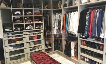 Imagem 6: Sobrado no Swiss Parque, 490m2 de construção, 4dorm sendo 3 suites, piscina, 4 vagas. Ótim