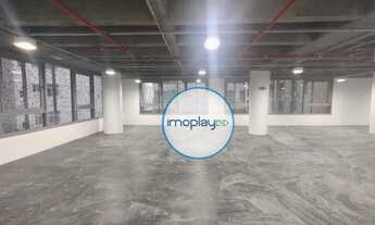 Imagem 2: Laje comercial 517m² vão livre, piso elevado, 04 banheiros sendo 02 PNE e luminárias