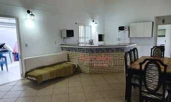 Imagem 6: Casa com piscina no centro de Imbé