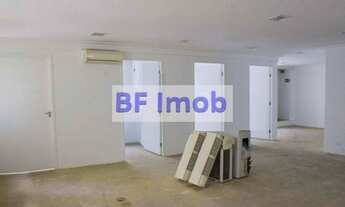 Imagem: Meio andar com 203m² no coração do Jardim